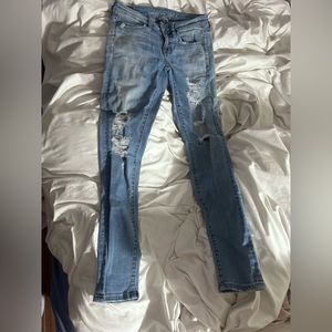 Low rise AE blue skinny jeans
